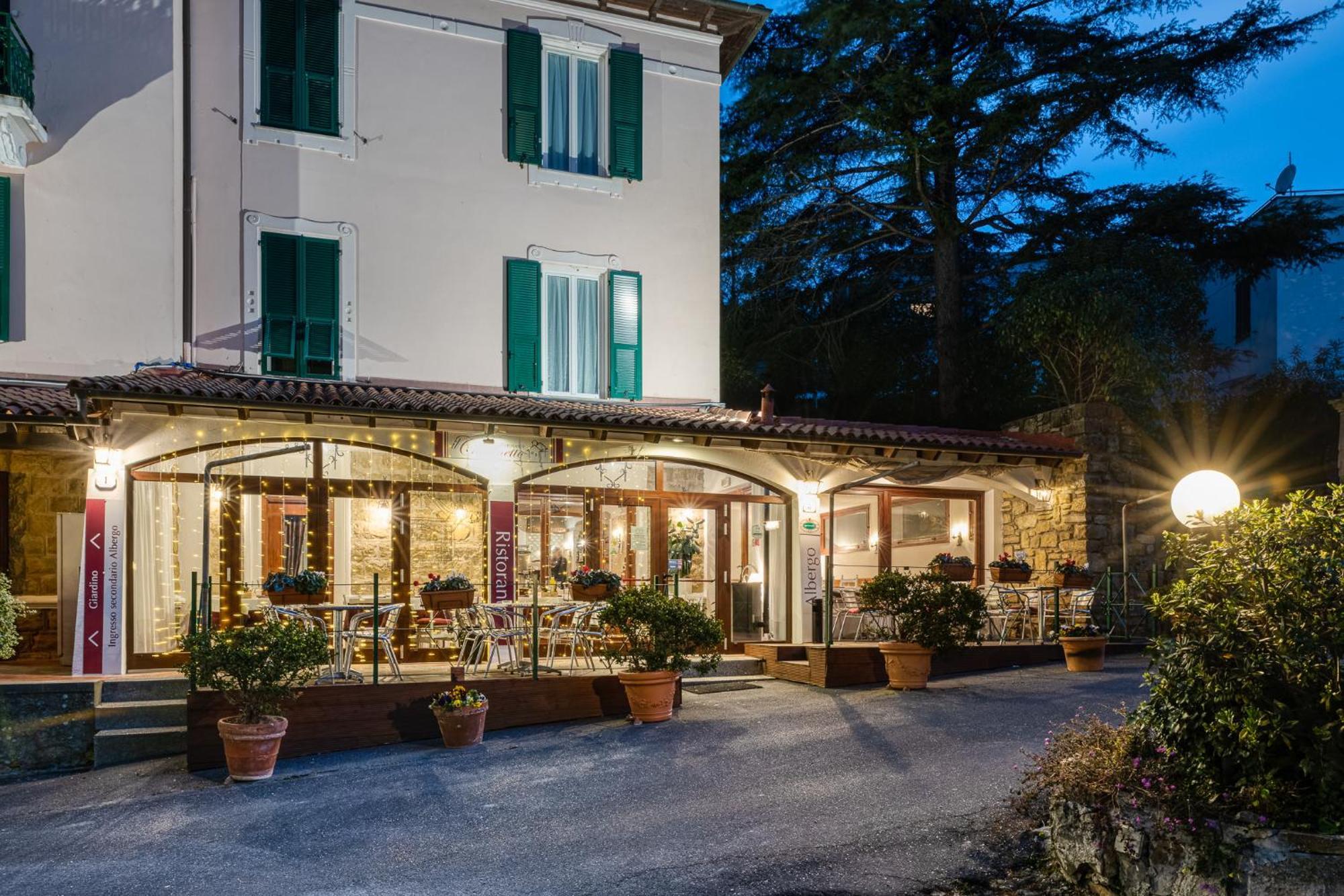 Hotel Ristorante Il Caminetto Diano Marina Dış mekan fotoğraf