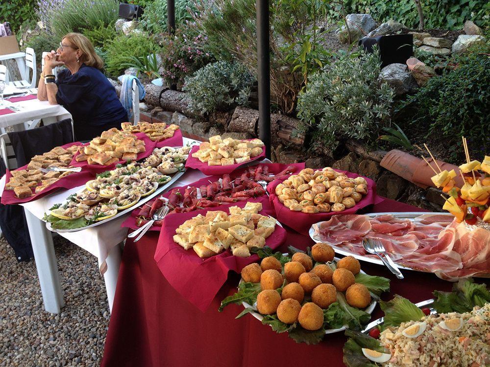 Hotel Ristorante Il Caminetto Diano Marina Dış mekan fotoğraf