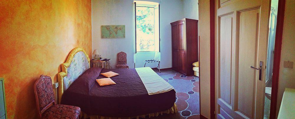 Hotel Ristorante Il Caminetto Diano Marina Dış mekan fotoğraf