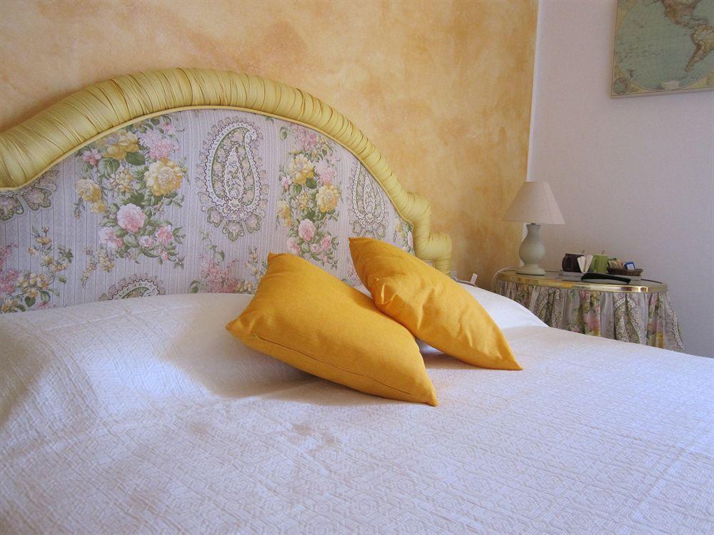 Hotel Ristorante Il Caminetto Diano Marina Dış mekan fotoğraf