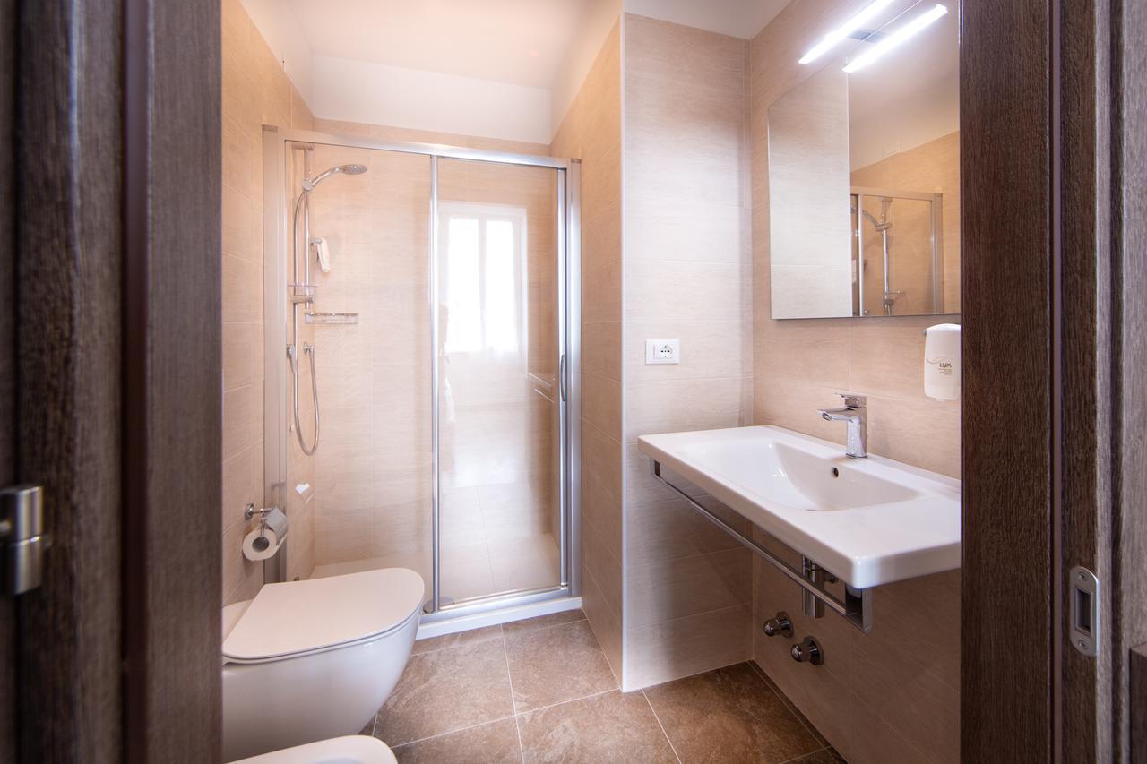 Hotel Ristorante Il Caminetto Diano Marina Dış mekan fotoğraf